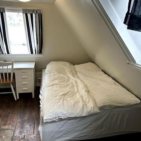 Cozy Apartment In Popular Street Bergen Buitenkant foto