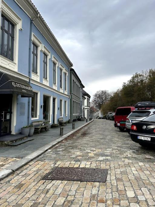 Cozy Apartment In Popular Street Bergen Buitenkant foto